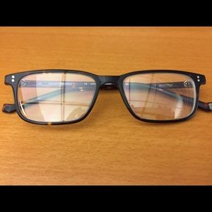 Hackett Bespoke Eyewear glasses frame